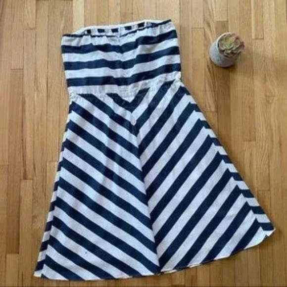Outback Red Nautical Strapless Chevron Stripe Navy & White Dress Size S - Picture 9 of 10